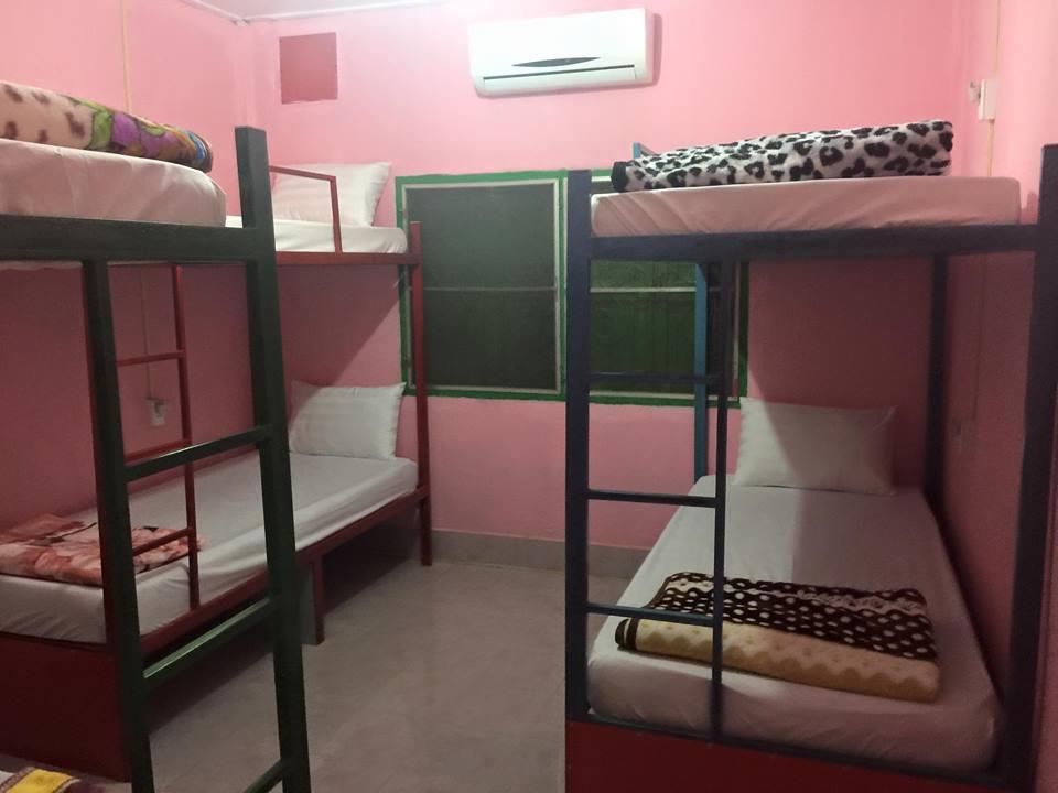 Real Vang Vieng Backpacker Hostel Esterno foto