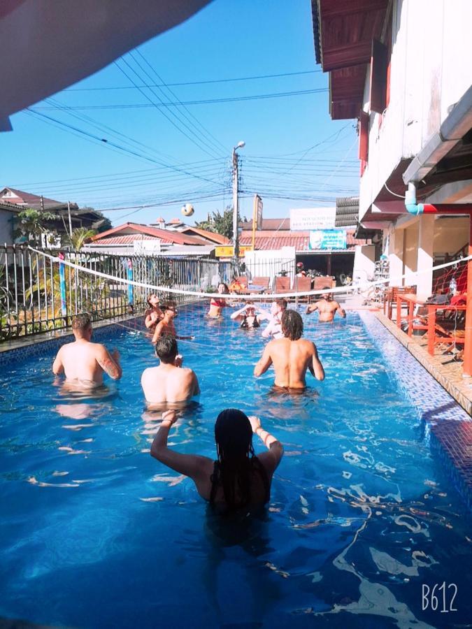 Real Vang Vieng Backpacker Hostel Esterno foto